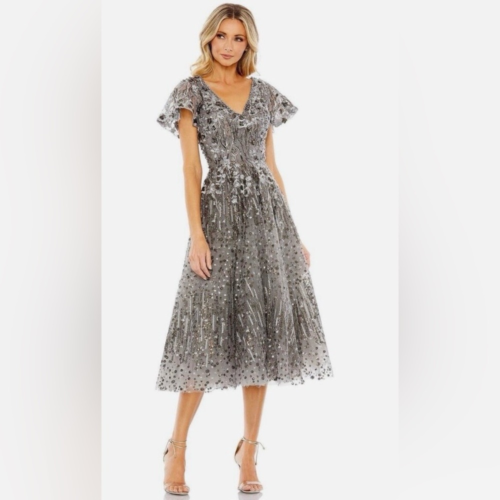 Mac Duggal Embellished V-Neck Silver Midi Dress